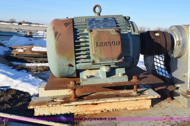 image for item E6062 Aggregate hopper and conveyor