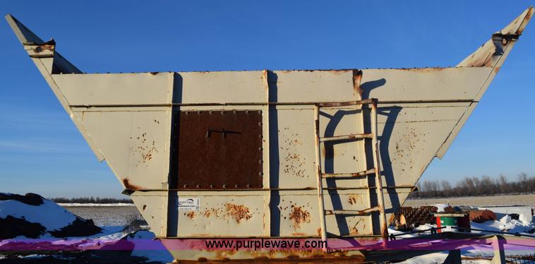 image for item E6062 Aggregate hopper and conveyor