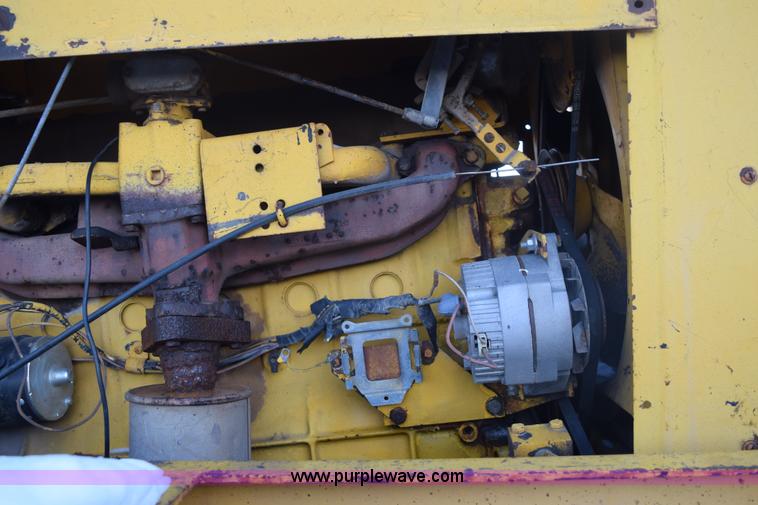 image for item E6065 Galion pneumatic roller