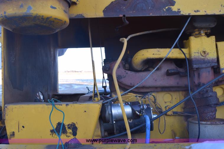 image for item E6065 Galion pneumatic roller