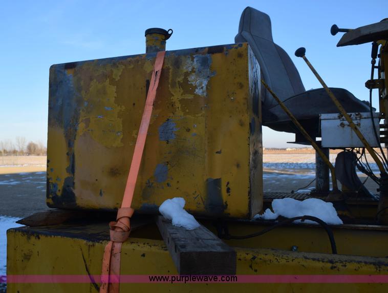 image for item E6065 Galion pneumatic roller