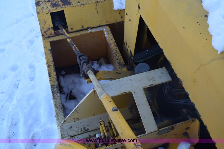 image for item E6065 Galion pneumatic roller