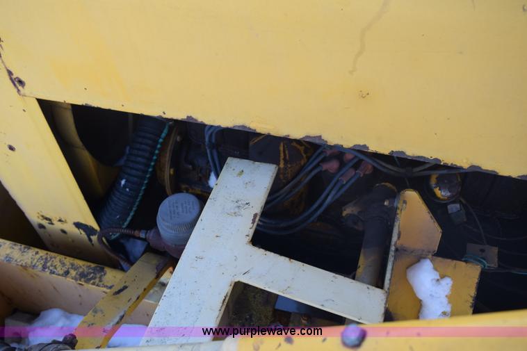 image for item E6065 Galion pneumatic roller