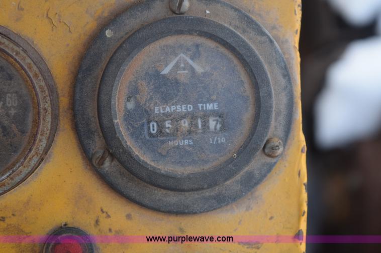 image for item E6065 Galion pneumatic roller