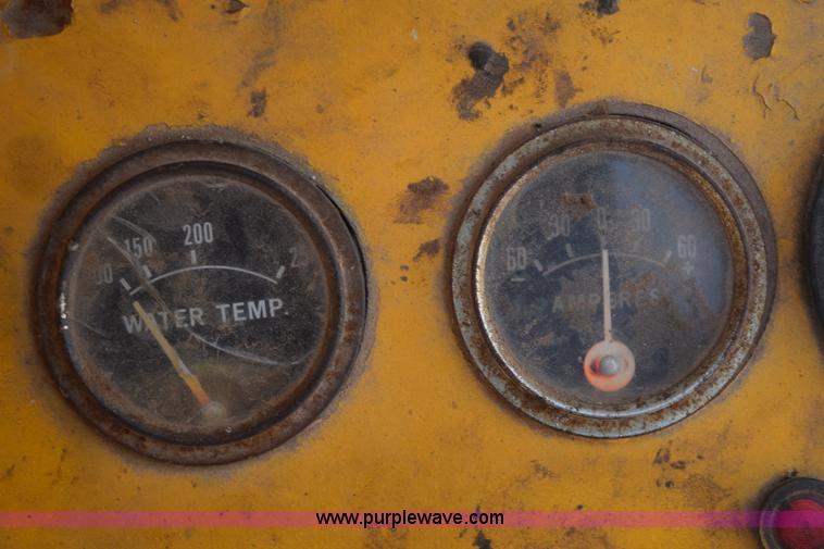 image for item E6065 Galion pneumatic roller