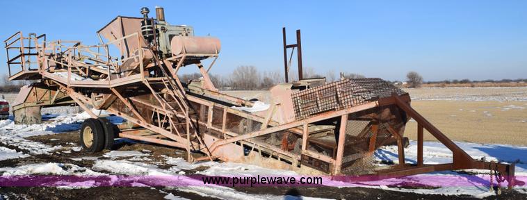 image for item E6066 40' pug mill