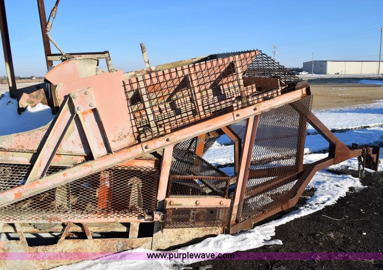 image for item E6066 40' pug mill