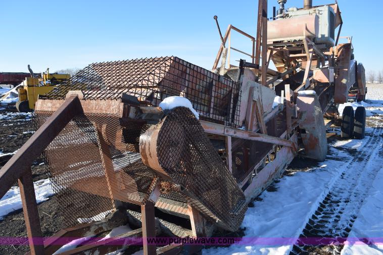 image for item E6066 40' pug mill