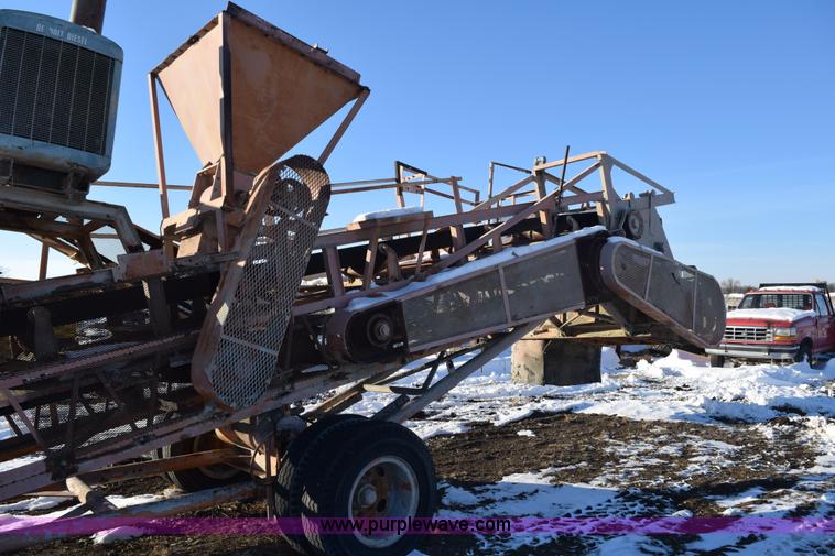 image for item E6066 40' pug mill