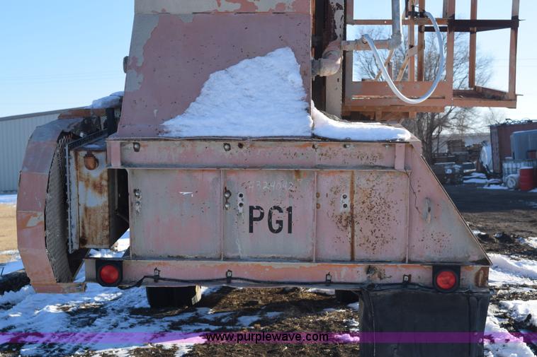 image for item E6066 40' pug mill