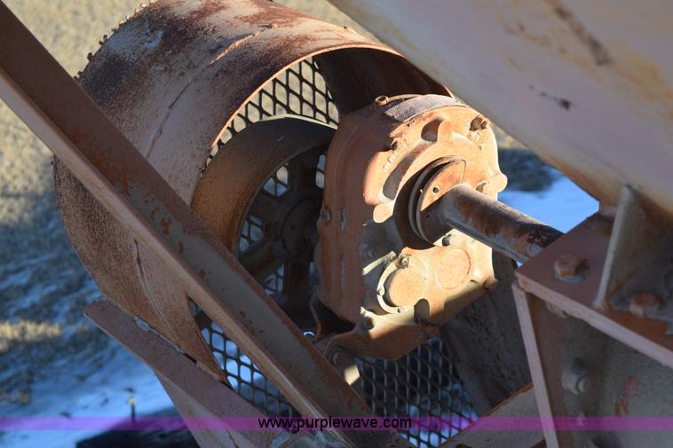 image for item E6066 40' pug mill