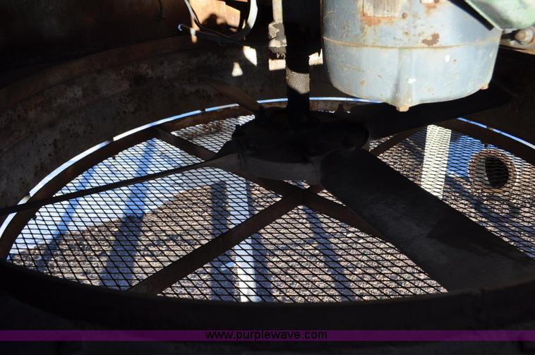 image for item F2184 Waukesha generator