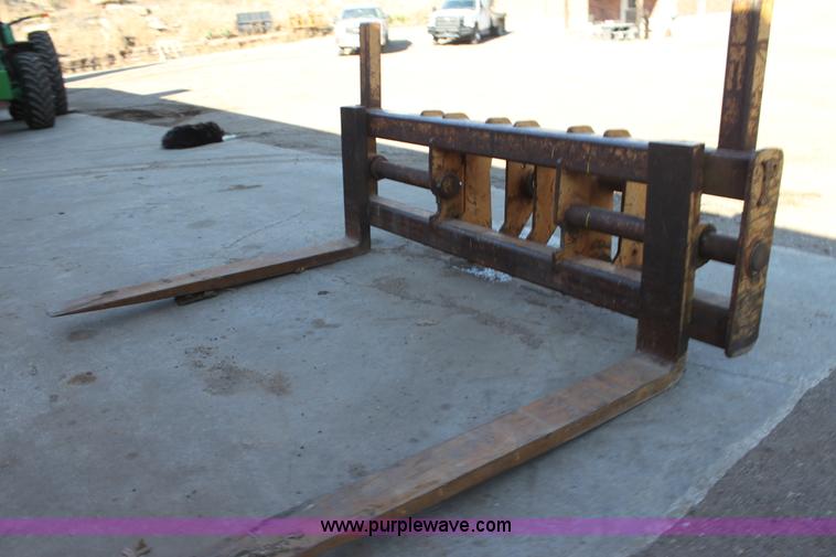 image for item F3418 70"L forks