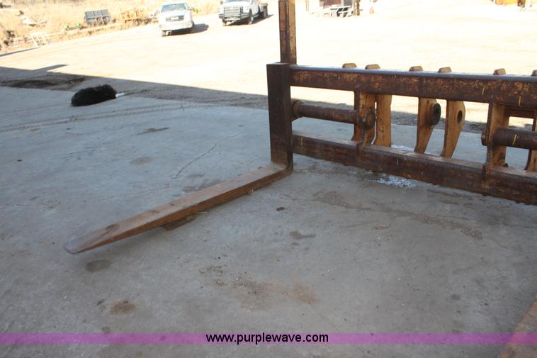 image for item F3418 70"L forks