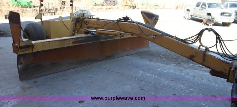 image for item F3419 Icon Series 16 pull type grader