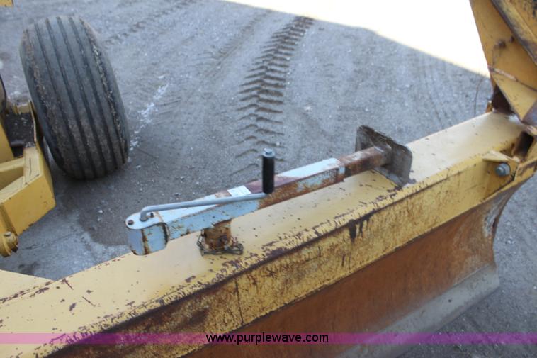 image for item F3419 Icon Series 16 pull type grader