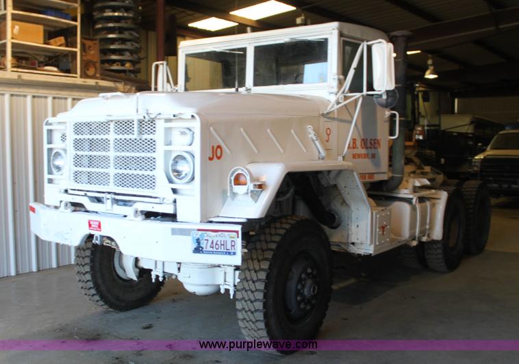 image for item F3420 1985 Am General M931 semi truck