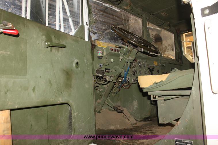 image for item F3420 1985 Am General M931 semi truck