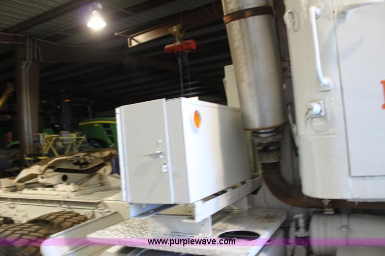 image for item F3420 1985 Am General M931 semi truck