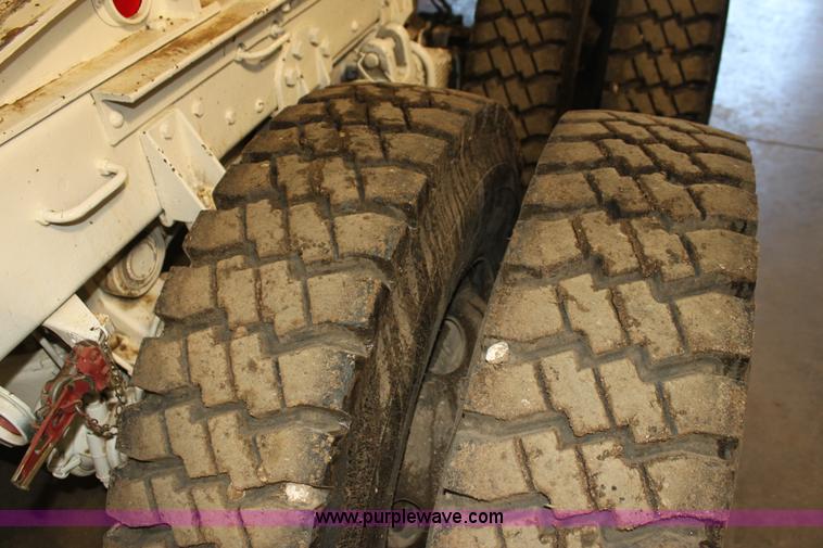 image for item F3420 1985 Am General M931 semi truck