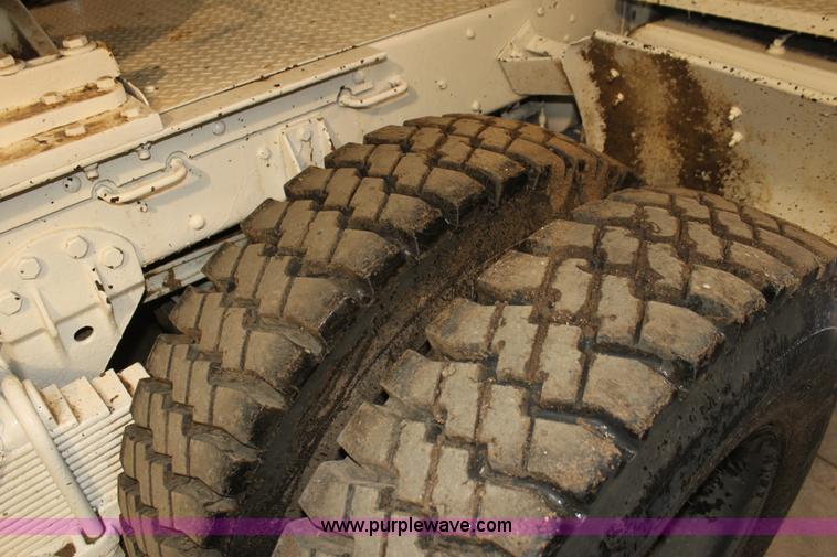 image for item F3420 1985 Am General M931 semi truck