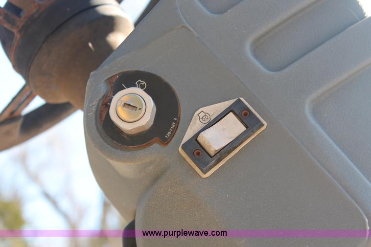 image for item H5719 2003 Caterpillar CS-433C single drum vibratory roller