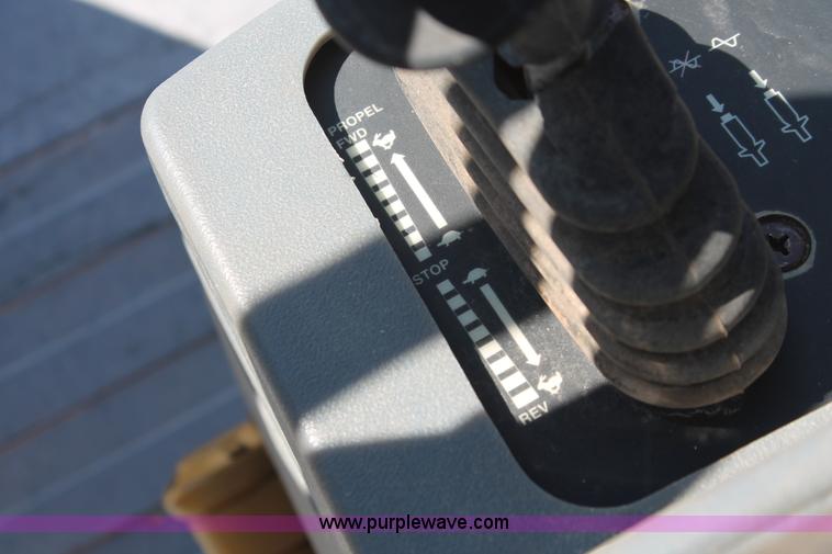 image for item H5719 2003 Caterpillar CS-433C single drum vibratory roller