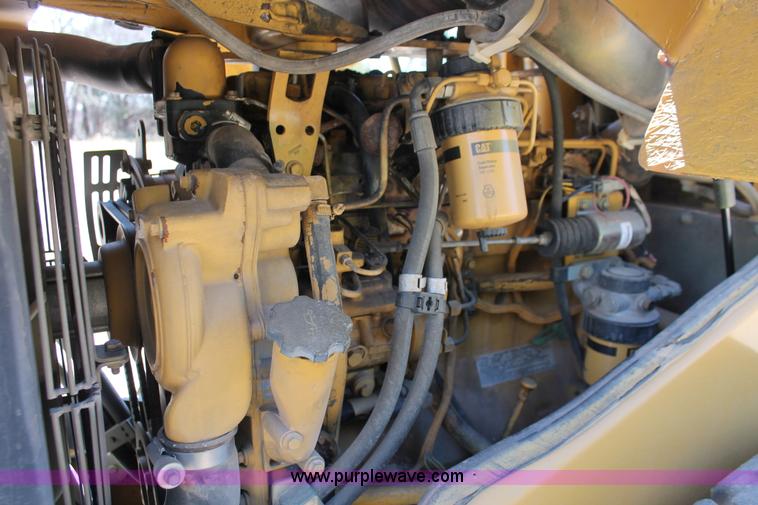 image for item H5719 2003 Caterpillar CS-433C single drum vibratory roller