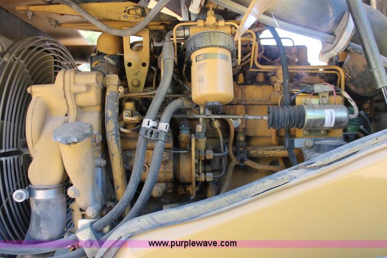 image for item H5719 2003 Caterpillar CS-433C single drum vibratory roller