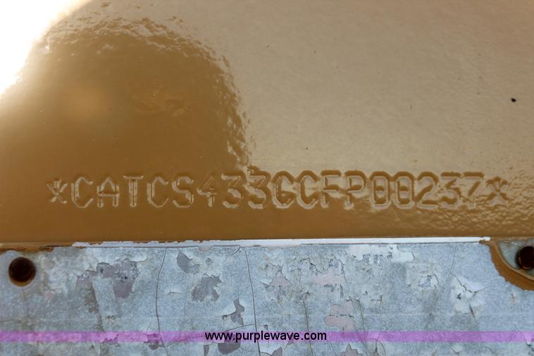 image for item H5719 2003 Caterpillar CS-433C single drum vibratory roller