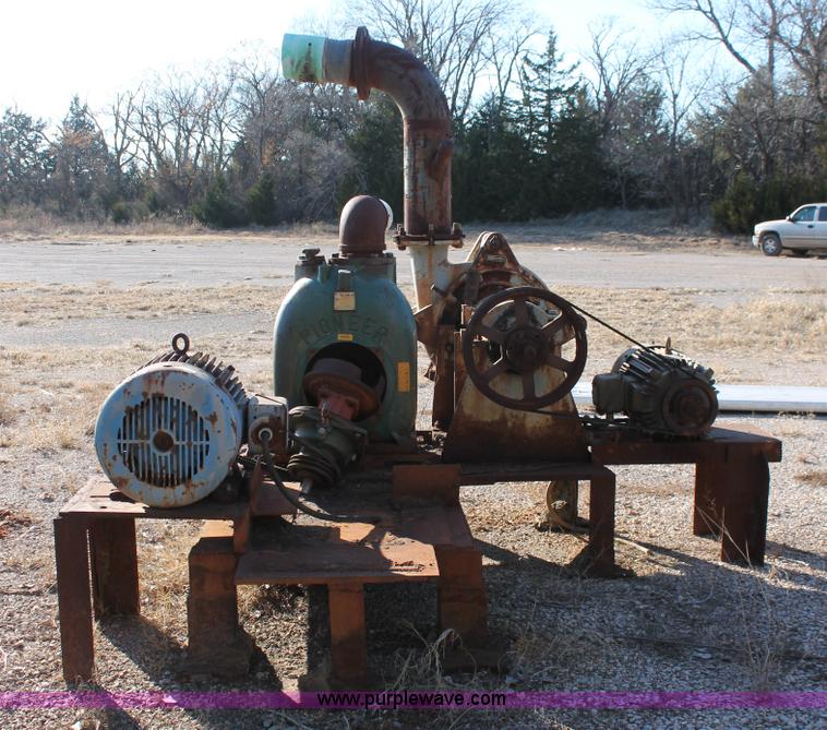 image for item H5948 Pioneer P6012L1-B water pump with Furukawa