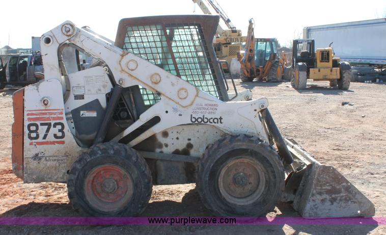 image for item H5949 2000 Bobcat 873 skid steer
