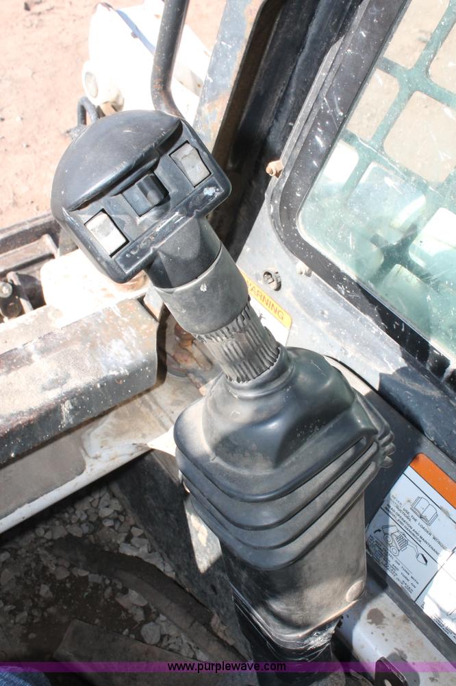 image for item H5949 2000 Bobcat 873 skid steer
