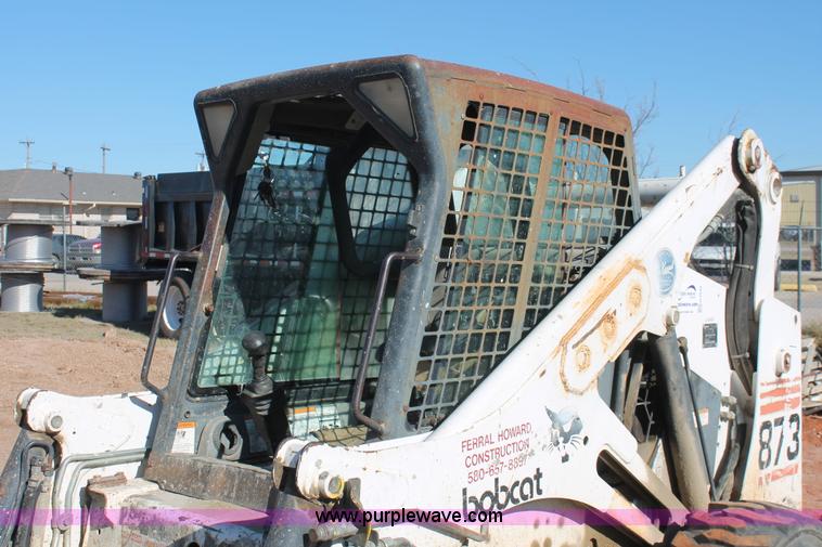 image for item H5949 2000 Bobcat 873 skid steer