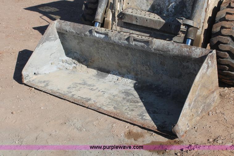 image for item H5949 2000 Bobcat 873 skid steer