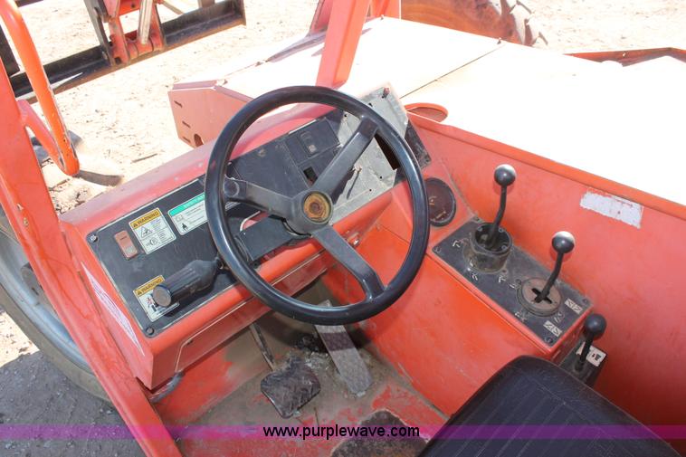 image for item H5951 2002 Sky Trak 8042 telehandler