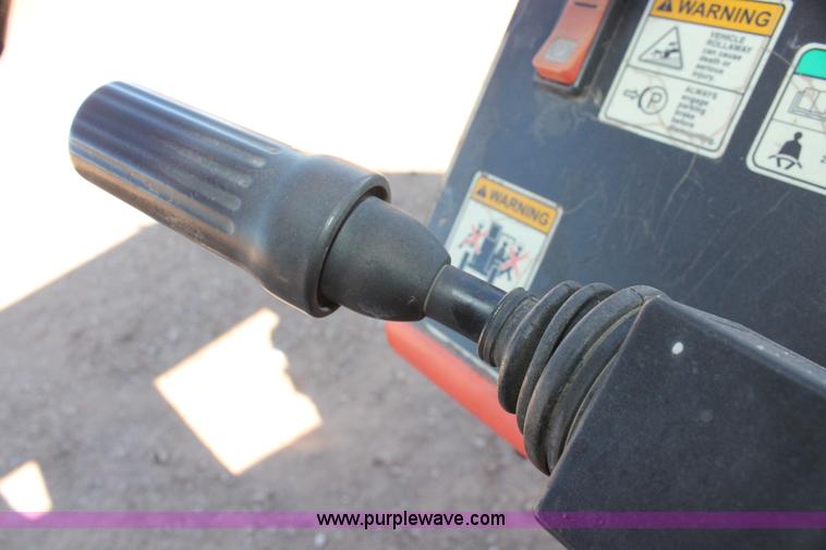 image for item H5951 2002 Sky Trak 8042 telehandler