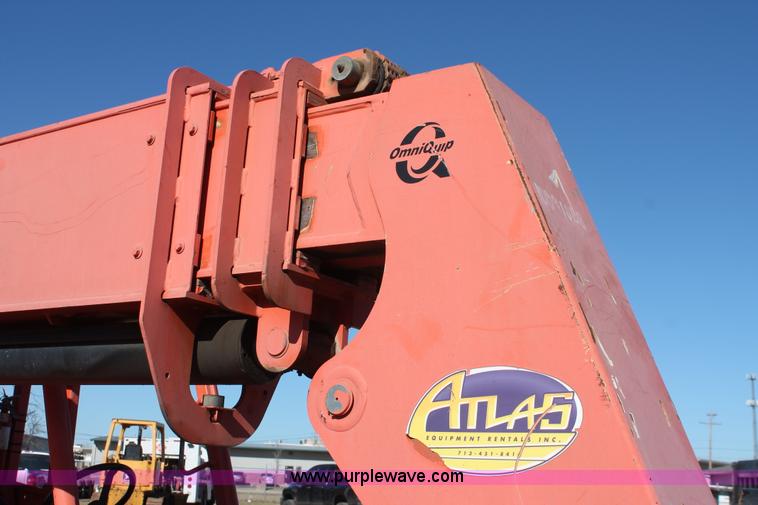 image for item H5951 2002 Sky Trak 8042 telehandler