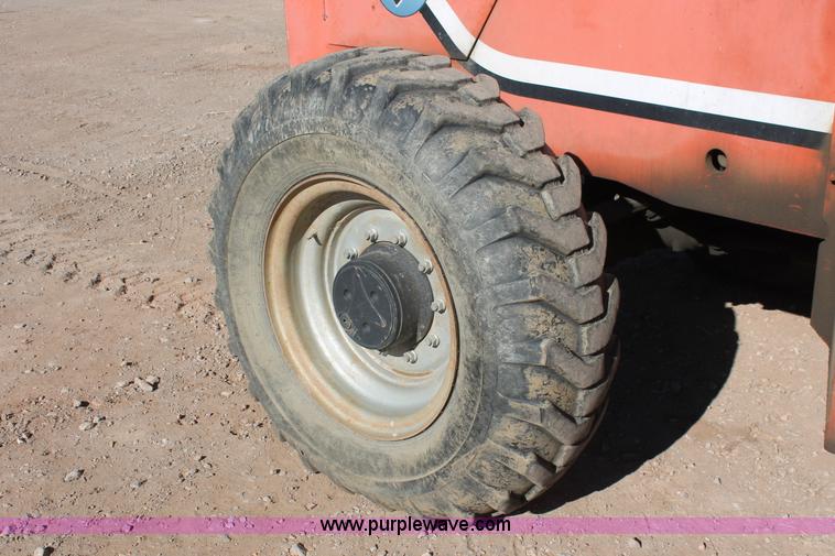 image for item H5951 2002 Sky Trak 8042 telehandler