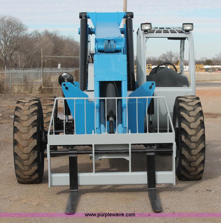 image for item H5953 2007 Genie GTH-842 telehandler