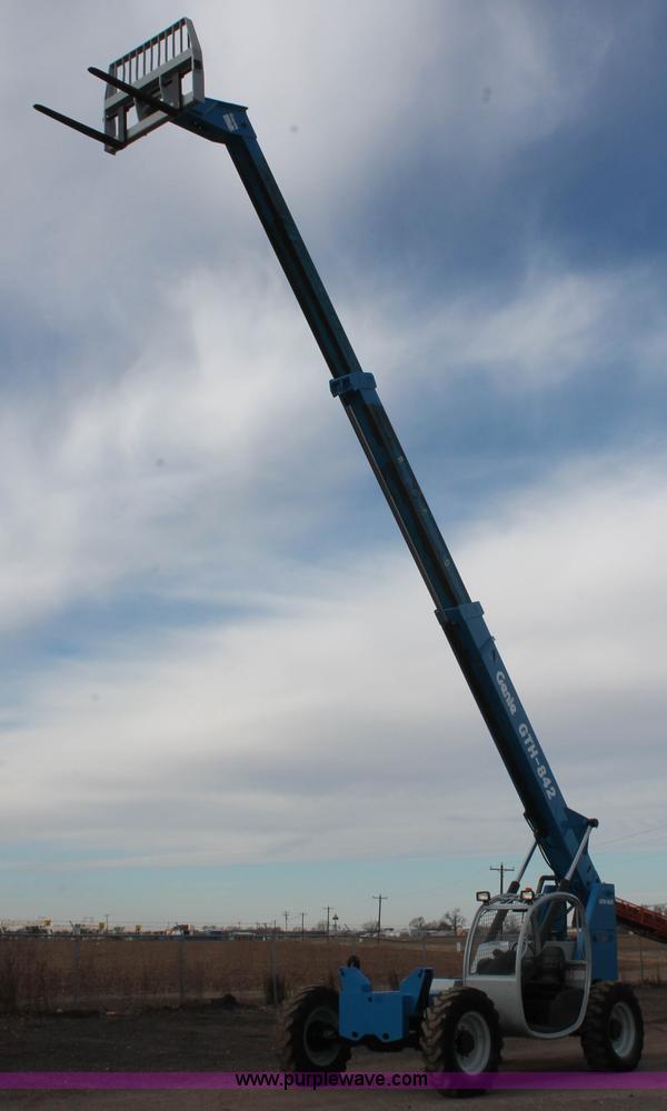 image for item H5953 2007 Genie GTH-842 telehandler