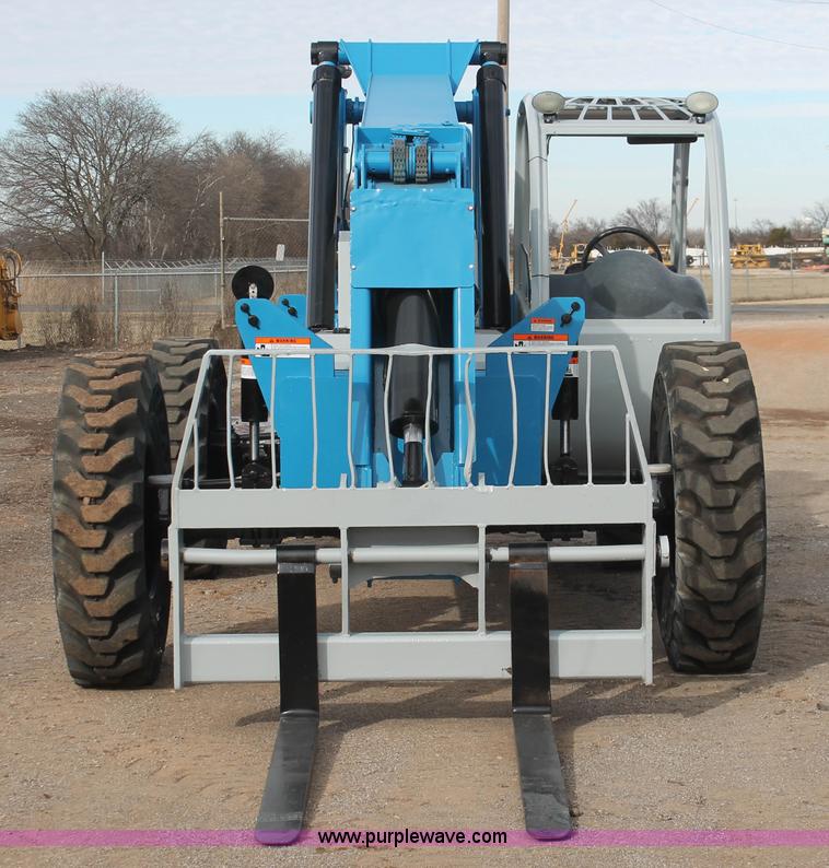 image for item H5954 2007 Genie GTH-844 telehandler