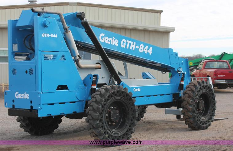 image for item H5954 2007 Genie GTH-844 telehandler