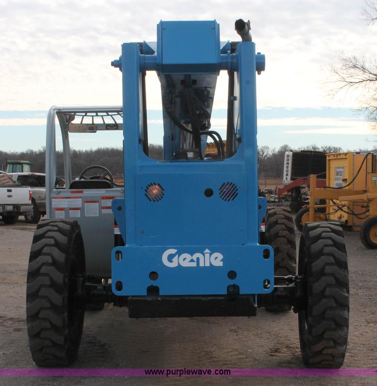 image for item H5954 2007 Genie GTH-844 telehandler