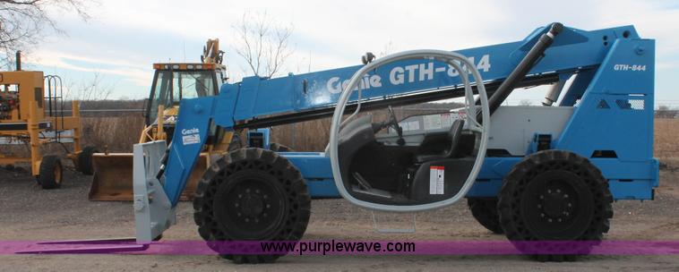 image for item H5954 2007 Genie GTH-844 telehandler