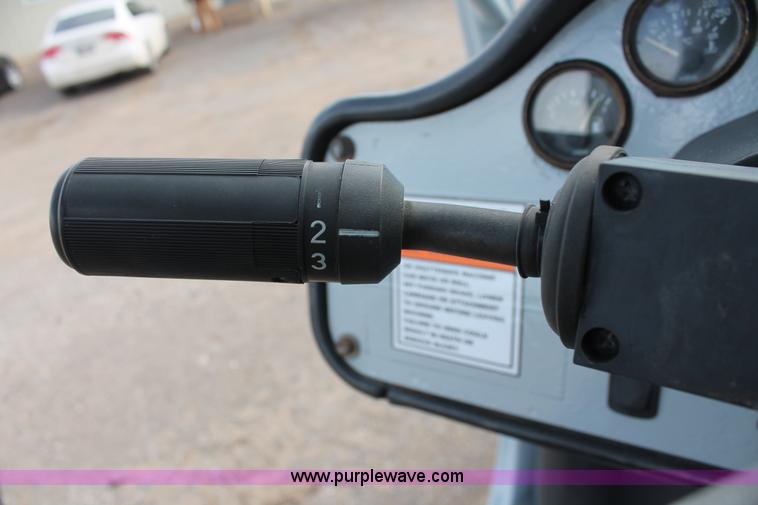 image for item H5954 2007 Genie GTH-844 telehandler