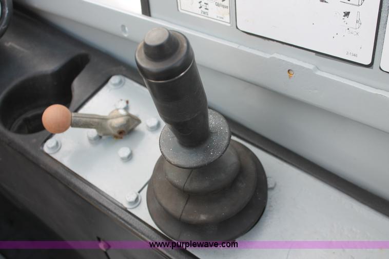 image for item H5954 2007 Genie GTH-844 telehandler