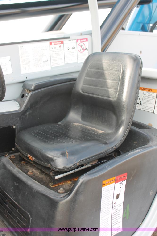 image for item H5954 2007 Genie GTH-844 telehandler