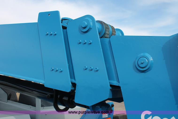 image for item H5954 2007 Genie GTH-844 telehandler