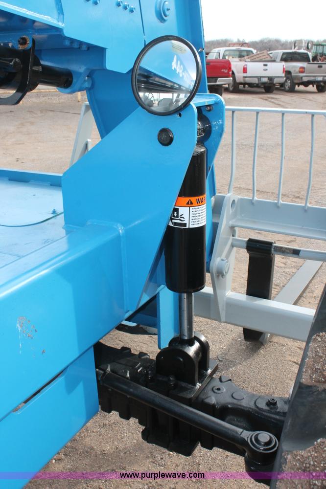 image for item H5954 2007 Genie GTH-844 telehandler